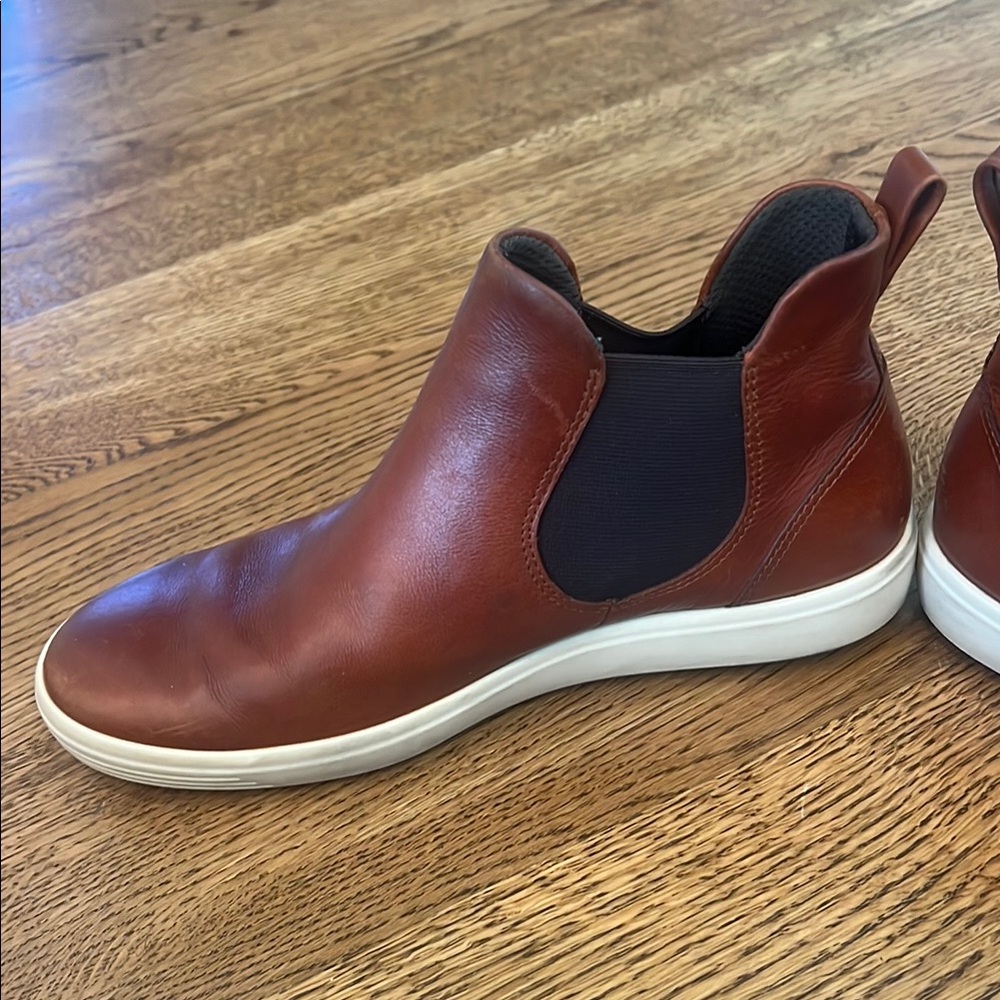 ECCO Soft 7 Chelsea Boot in brown - Picture 3 of 8